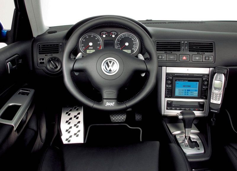 2003 Volkswagen Golf R32