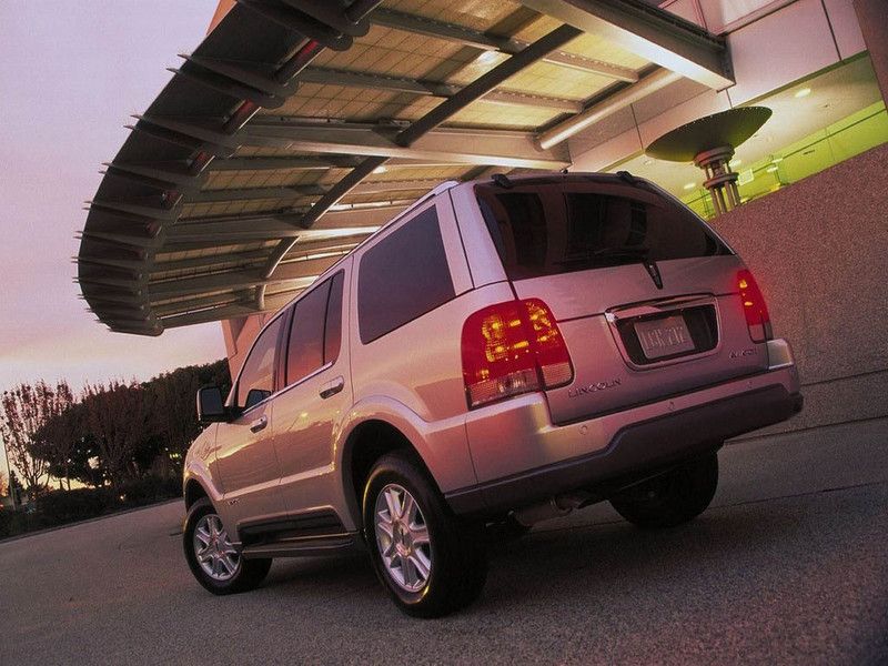 2004 Lincoln Aviator