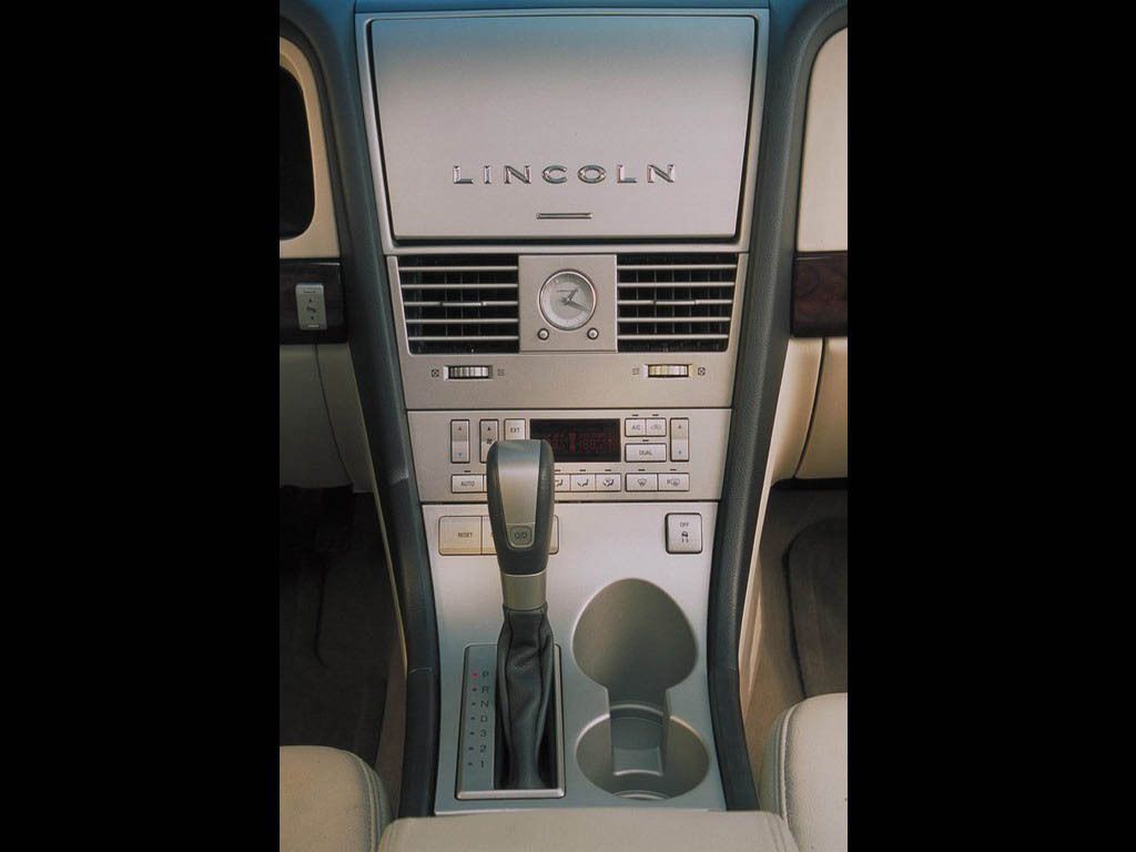 2004 Lincoln Aviator