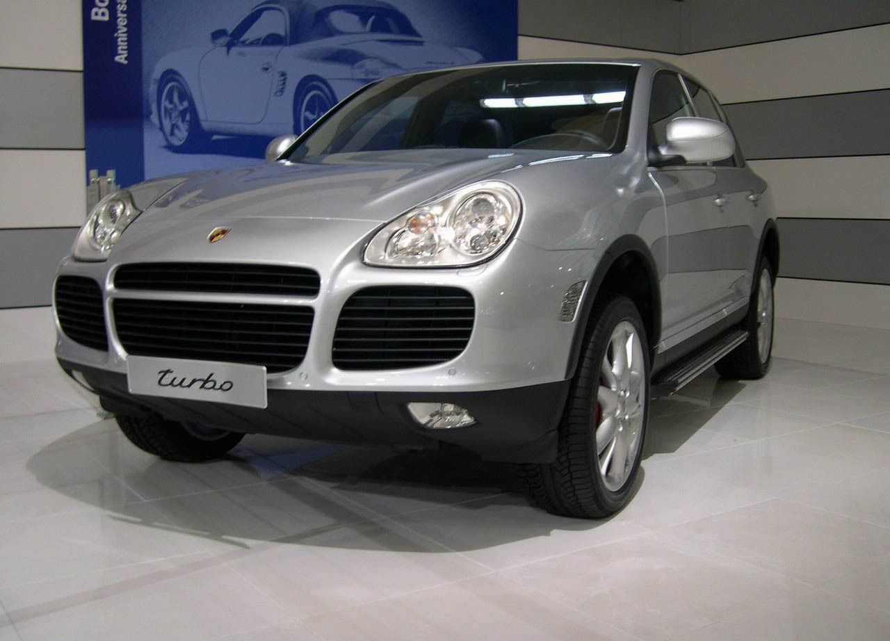 2004 Porsche Cayenne S