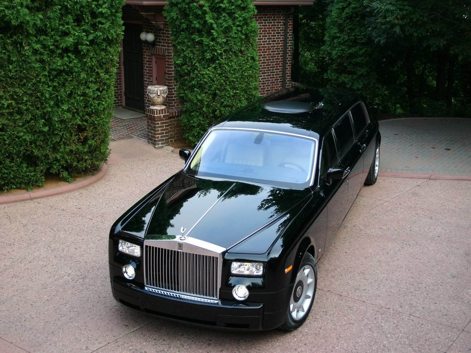 2004 Rolls-Royce Phantom Black Tie