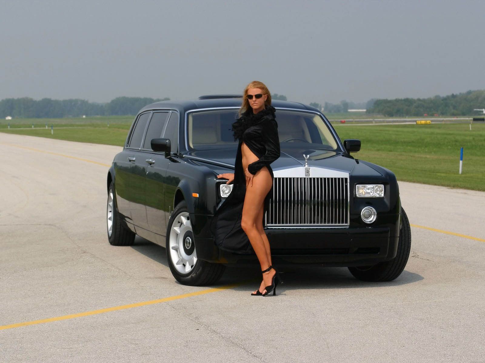 2004 Rolls-Royce Phantom Black Tie