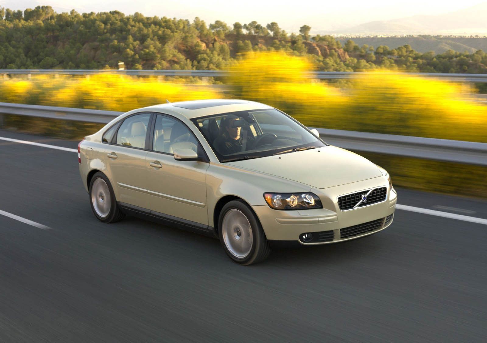 2004 Volvo S40