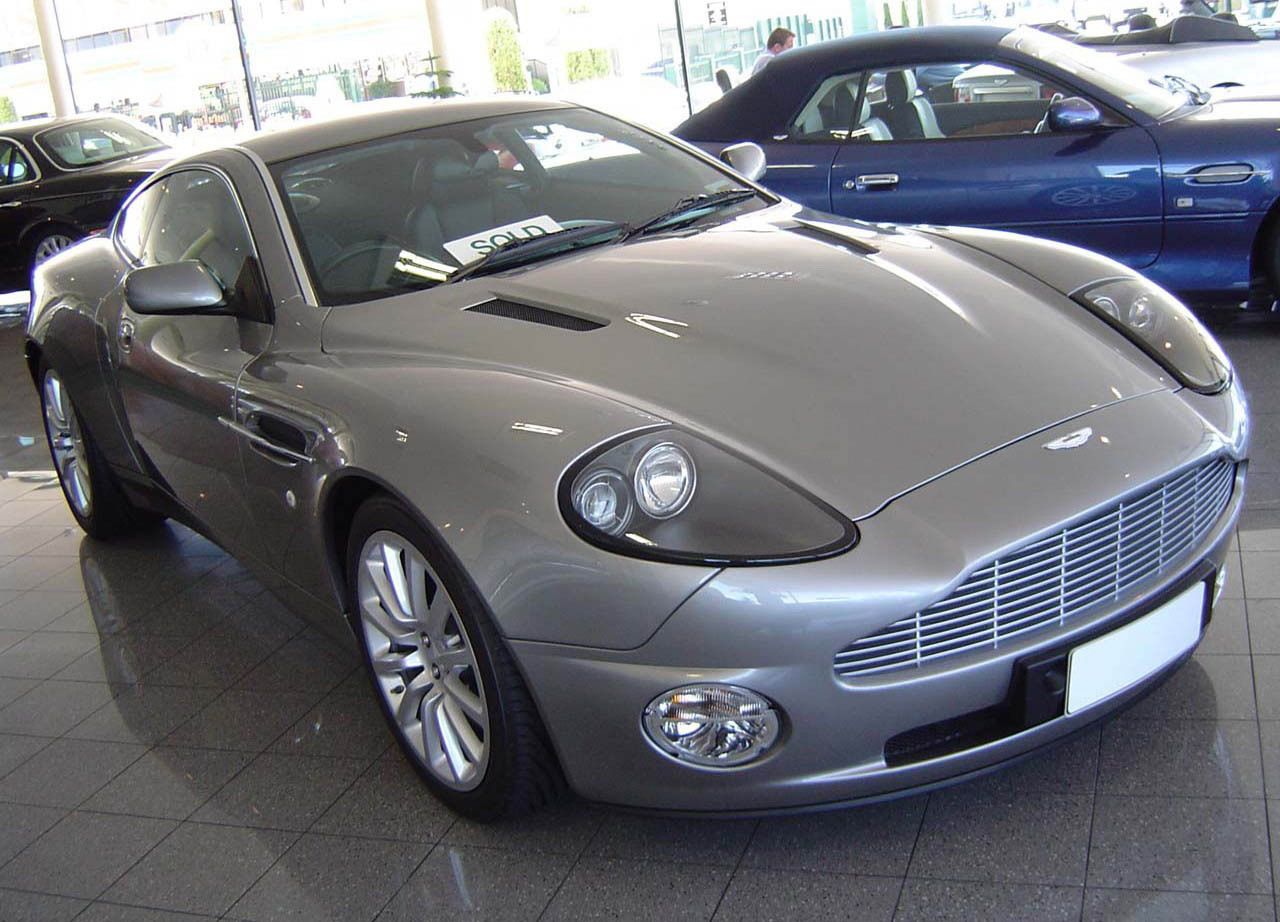 2005 Aston-Martin V12 Vanquish