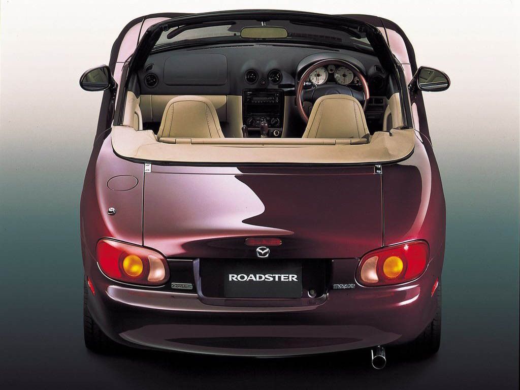 2005 Mazda MX-5 Miata