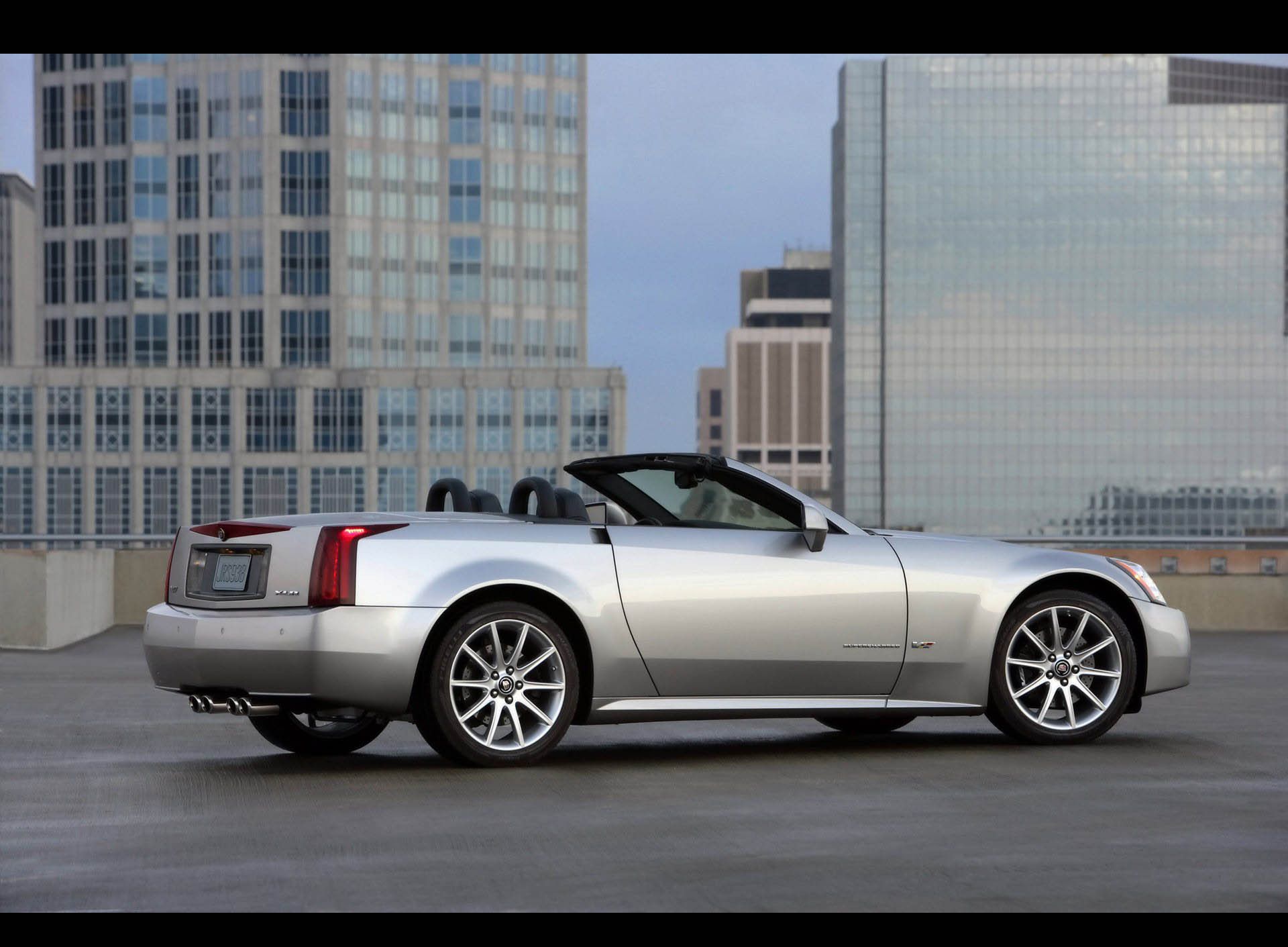 2004 - 2009 Cadillac XLR