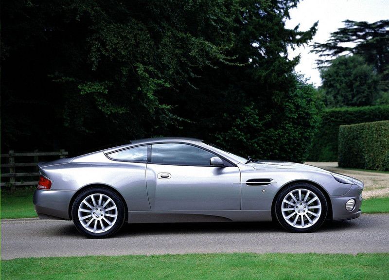 2005 Aston-Martin Vanquish