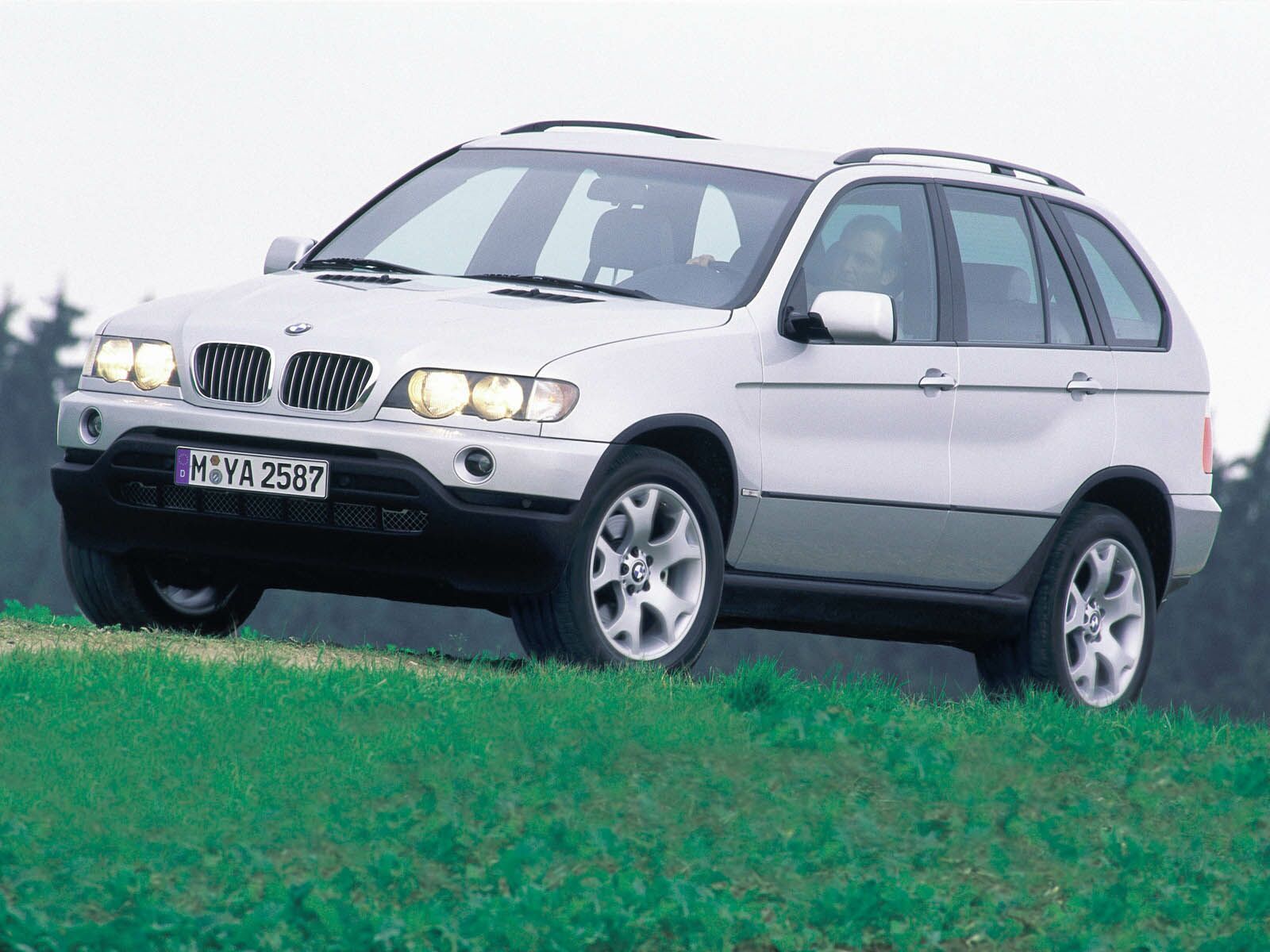 2000 BMW X5