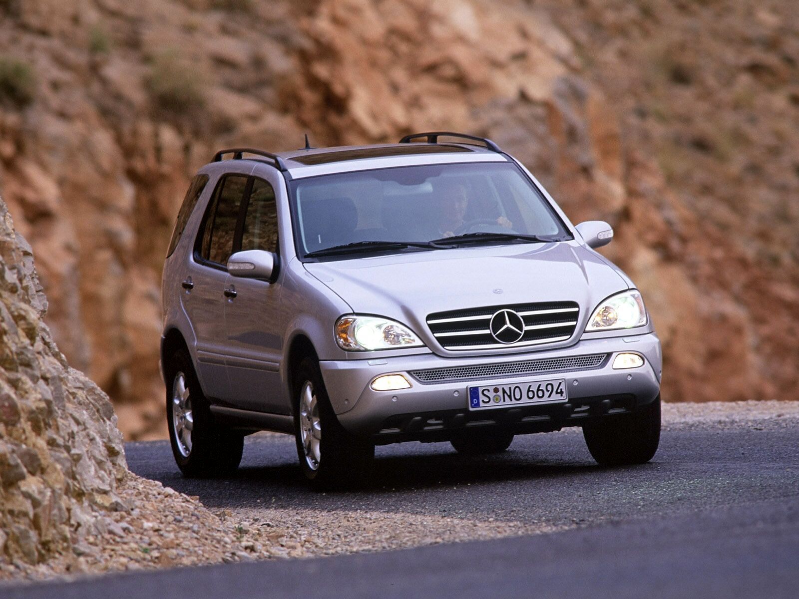 2000 Mercedes M-Class