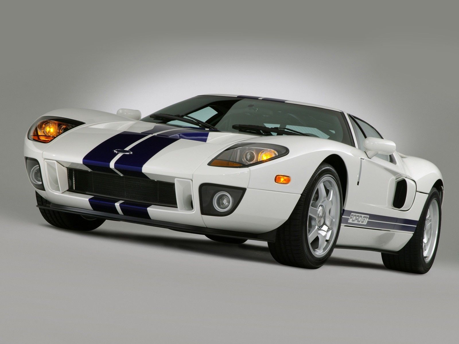 2002 Ford GT40