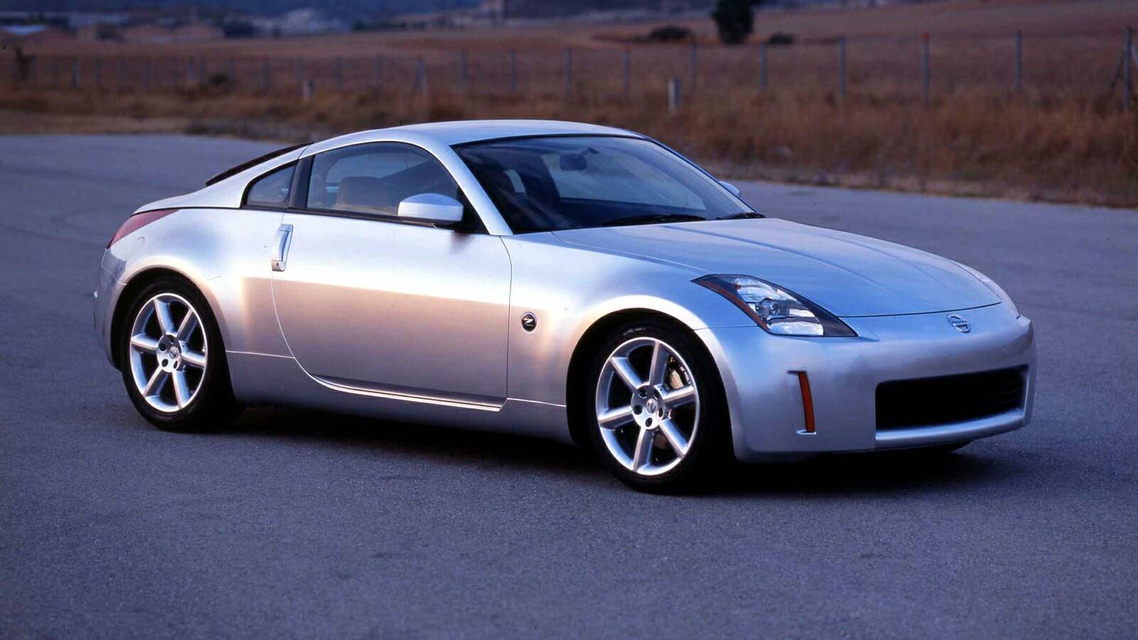 2005 Nissan 350Z, image size:1600x900