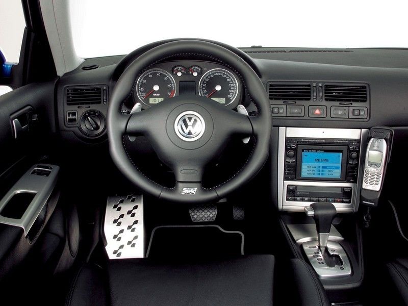 2005 Volkswagen Golf R32