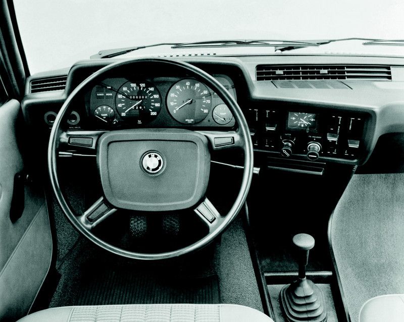 1975 The history of the BMW 3 Series