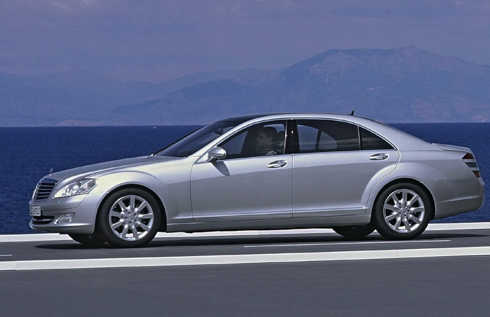 2005 Mercedes S-Class from 2005 (W221)
