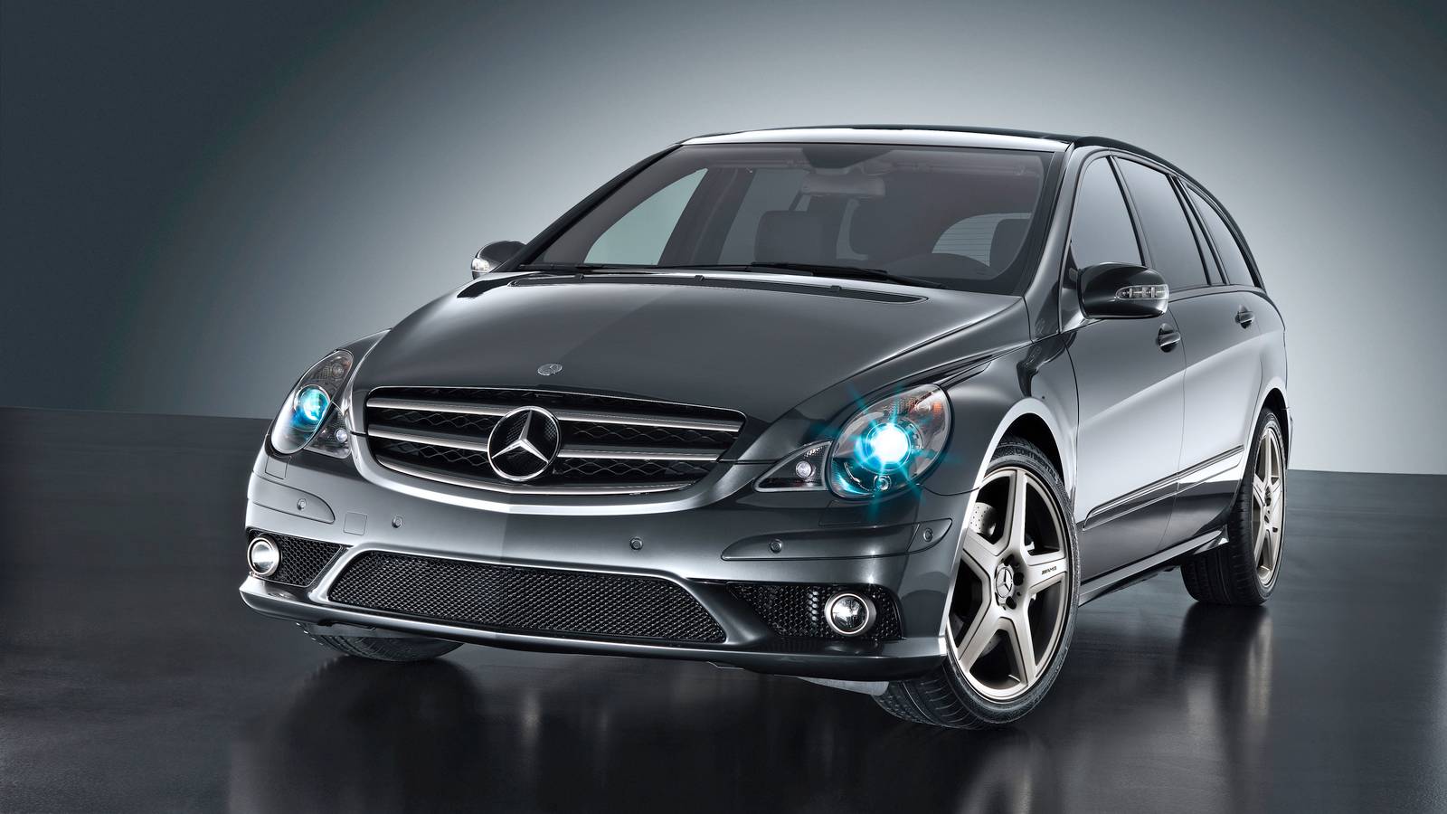 2006 Mercedes R63 AMG and ML63 AMG
