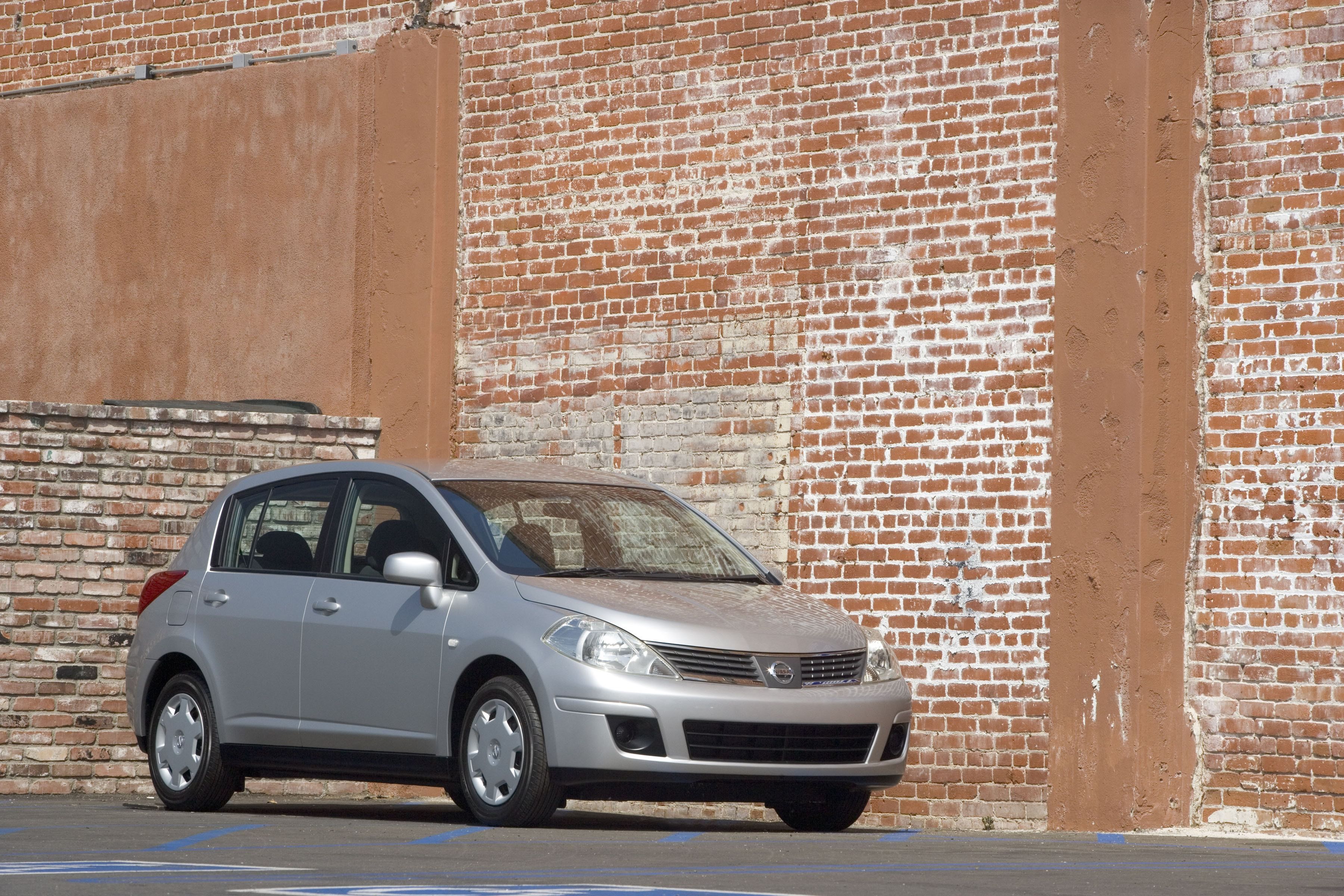 2006 Nissan Versa