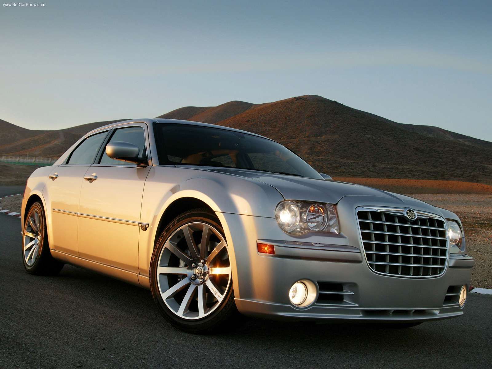 2005 Chrysler 300C SRT8