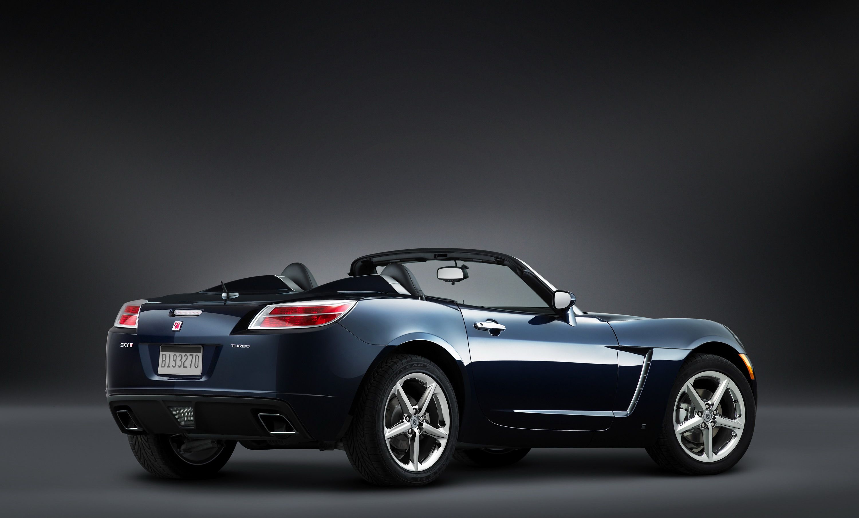 2007 Saturn Sky Red Line