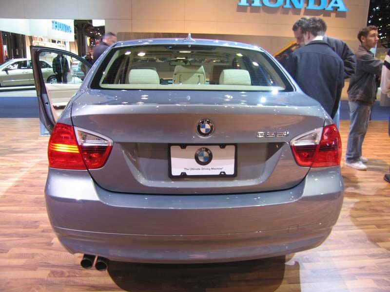 2006 BMW 325i (E90)