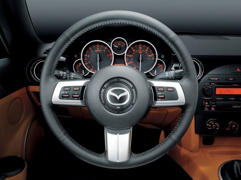 2007 Mazda MX-5 Roadster Coupe Preview