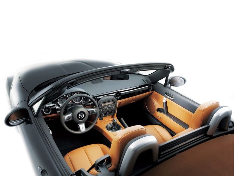 2007 Mazda MX-5 Roadster Coupe Preview