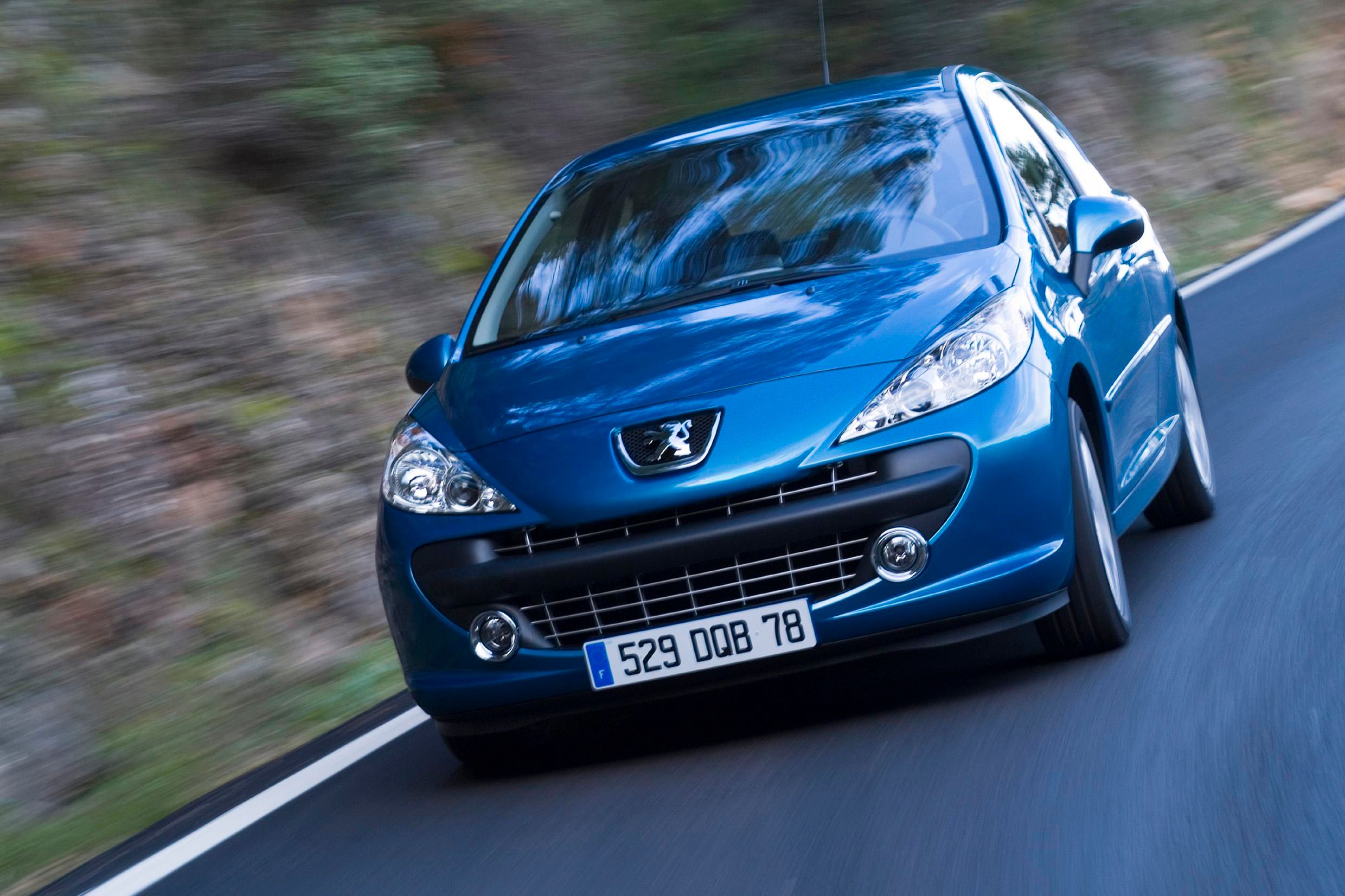 Discontinued Peugeot 207 Features & Specs