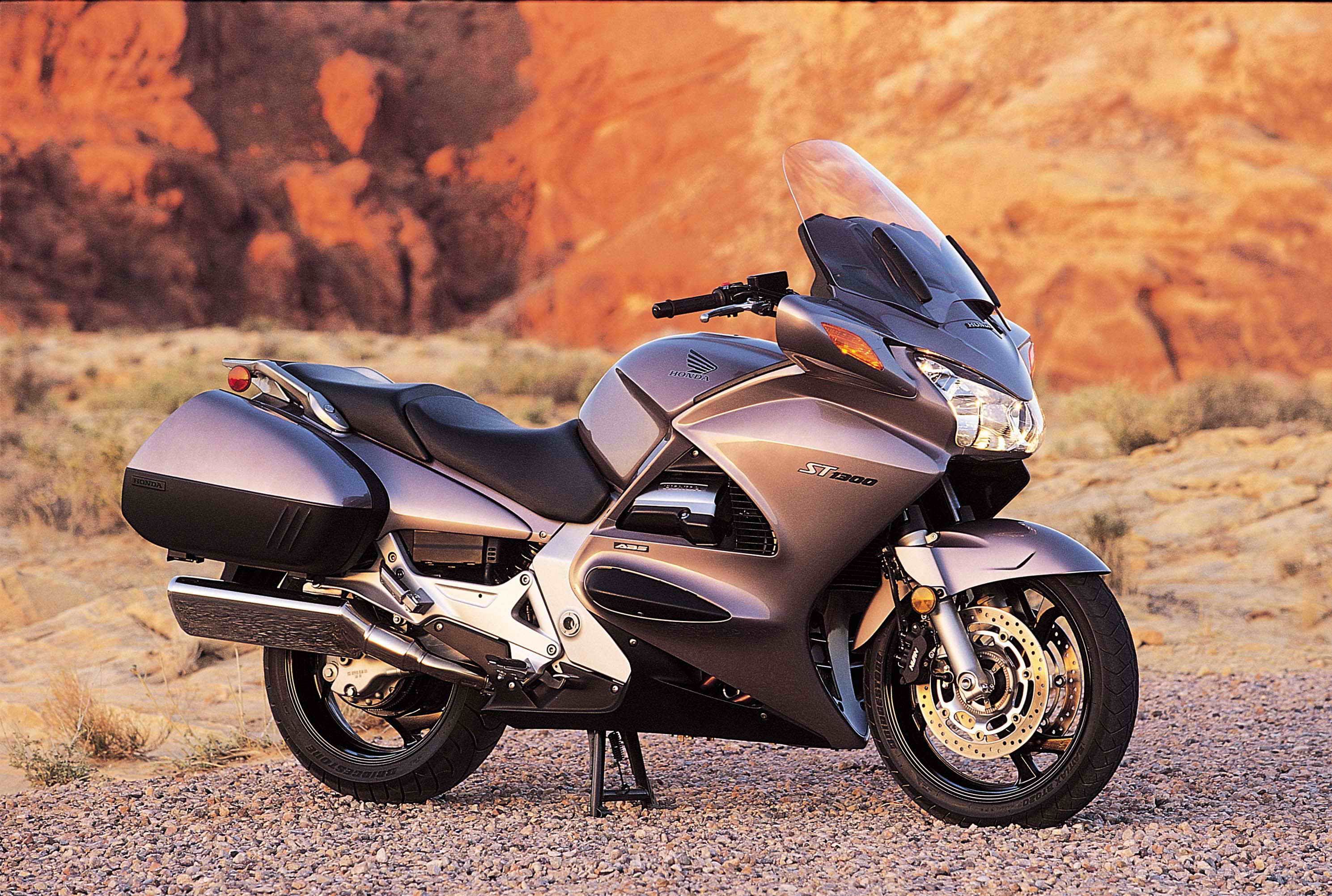 Honda store st1300 motorcycle