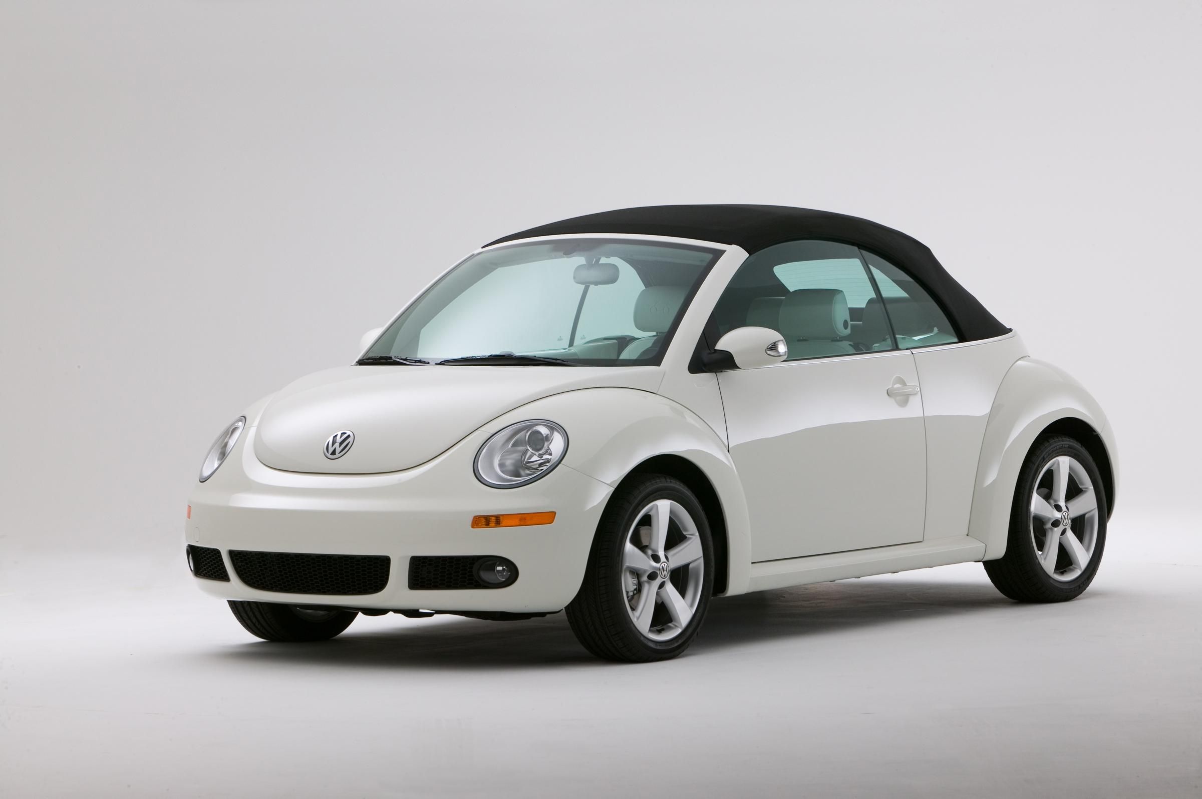 2007 Volkswagen Triple White New Beetle