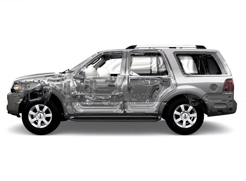 The 2007 Lincoln Navigator is equipped with dual-stage driver and front passenger air bags, seat-mounted side air bags and three-row side curtain air bags with rollfold technology.