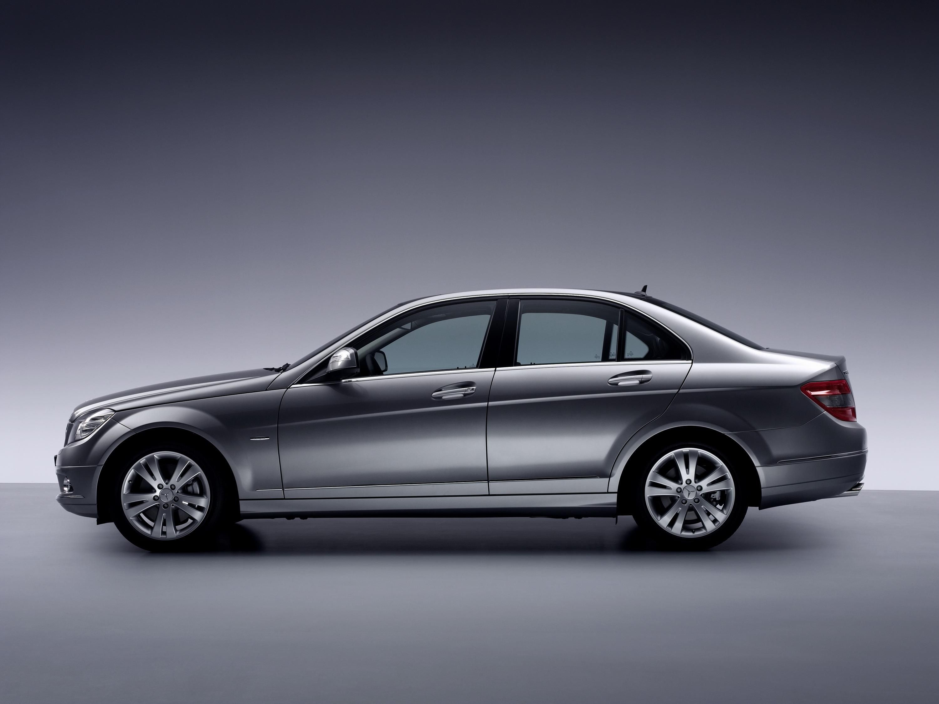 Mercedes-Benz C-klasse (W204) technical specifications and fuel consumption  —