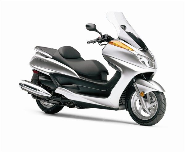 Yamaha Majesty 400 review - The Best Value Touring Scooter 