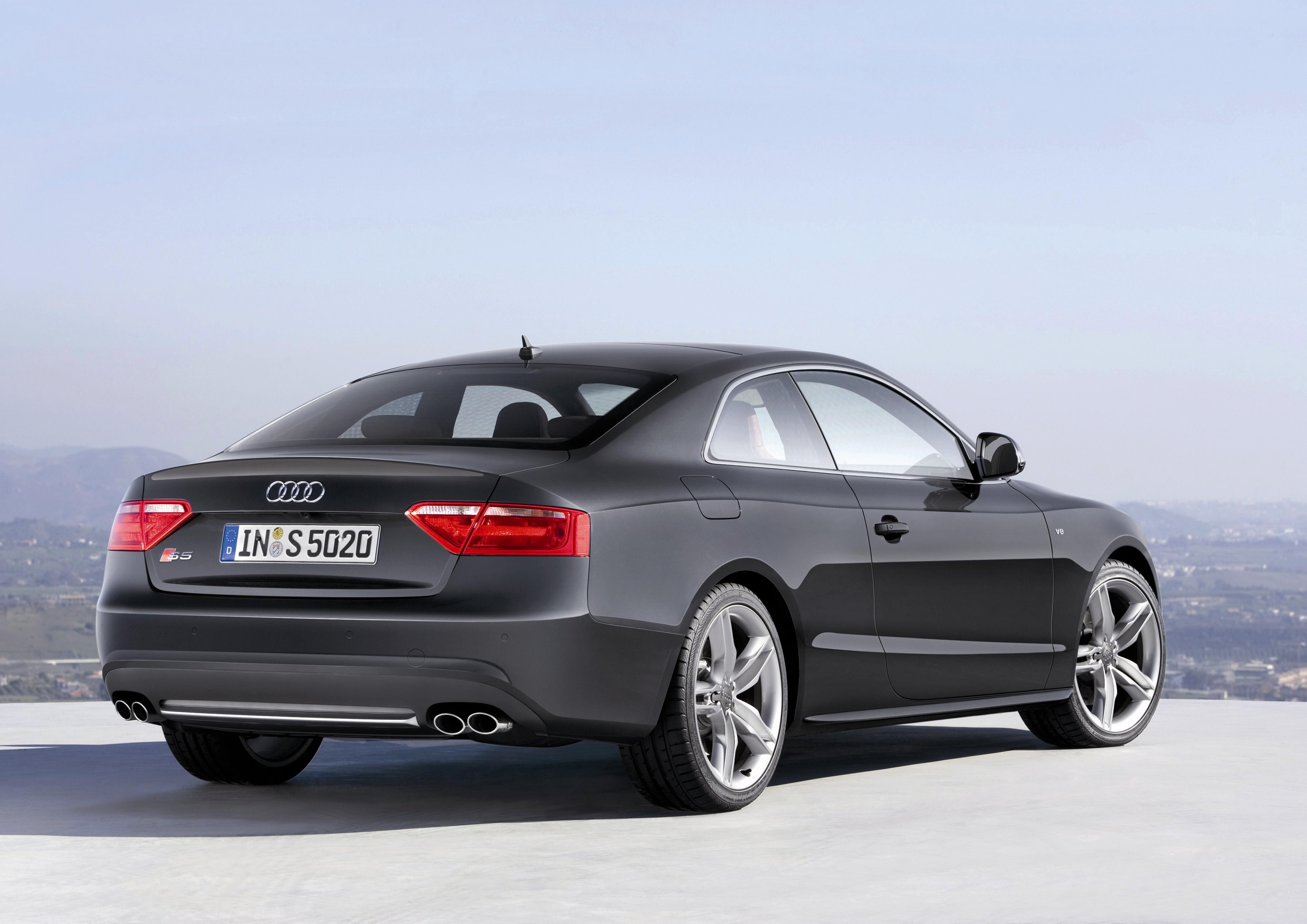 2008 Audi S5 Coupe - official