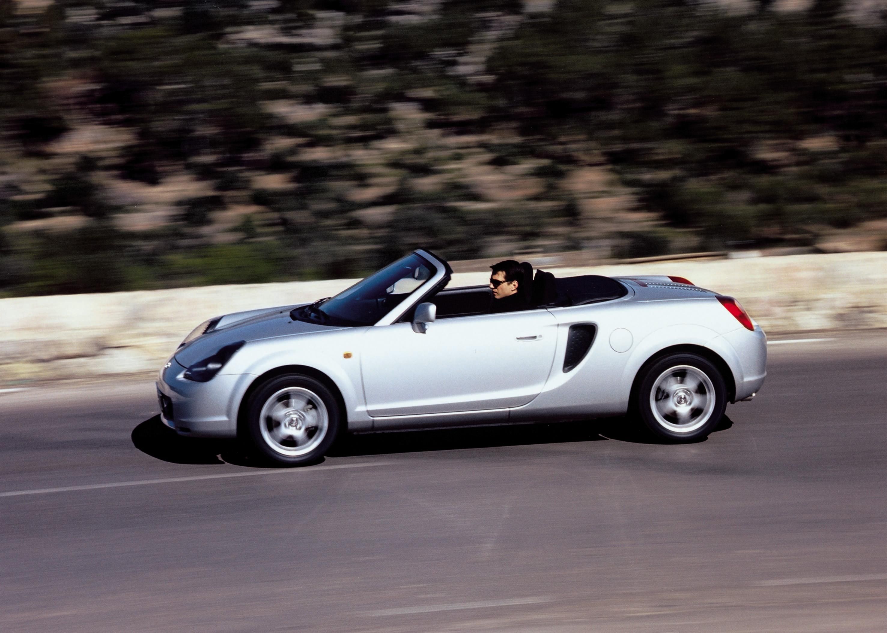 2002 Toyota MR2