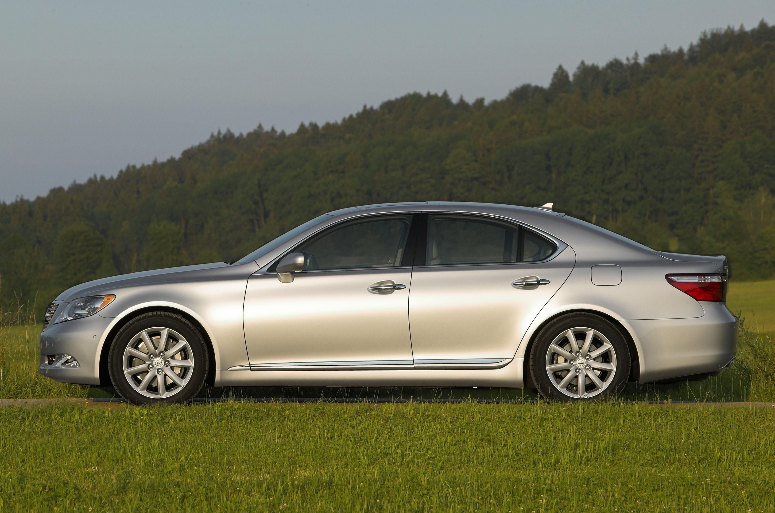 2007 Lexus LS 460