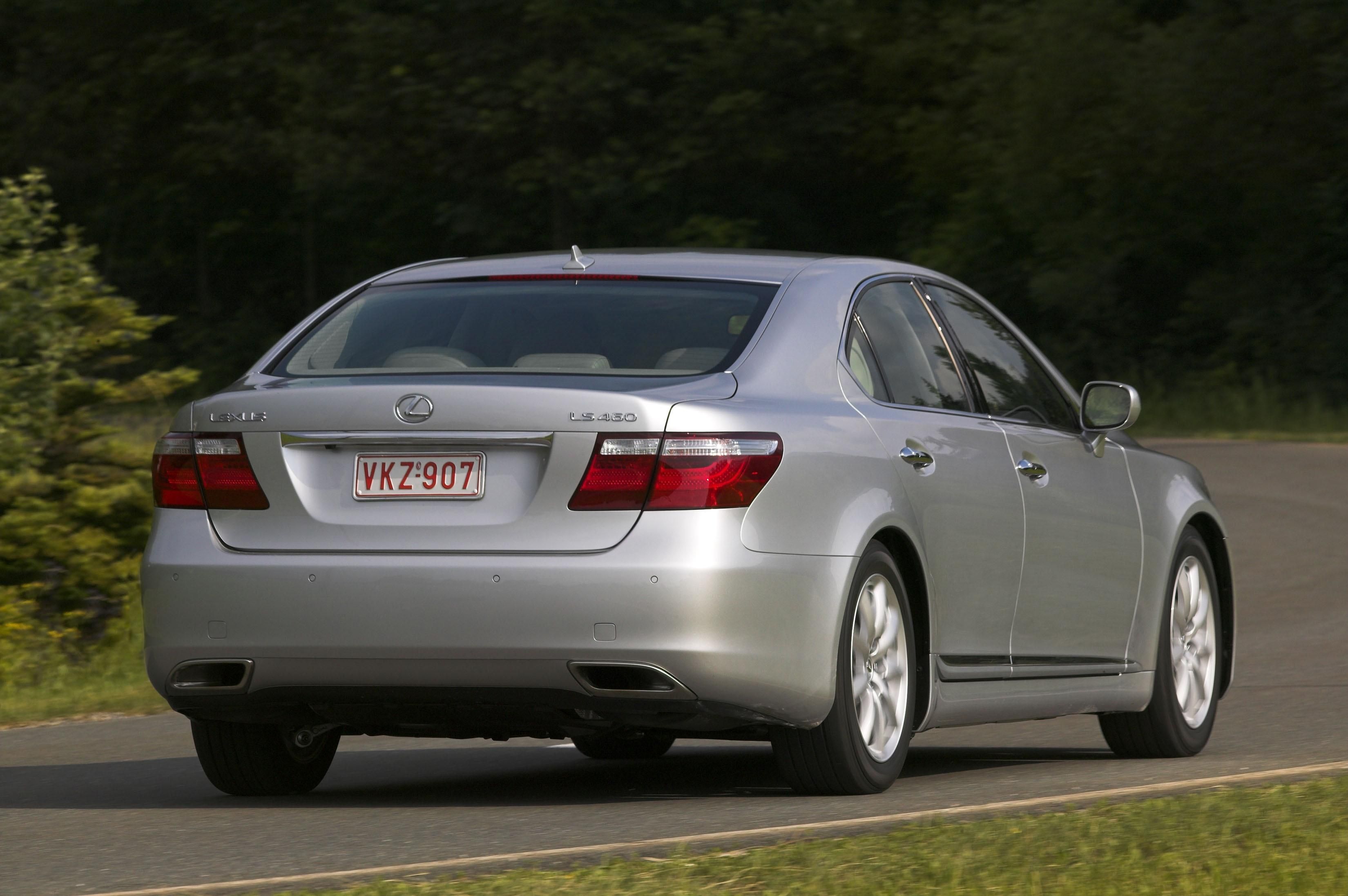 Lexus LS460 - 2007 World car of the year