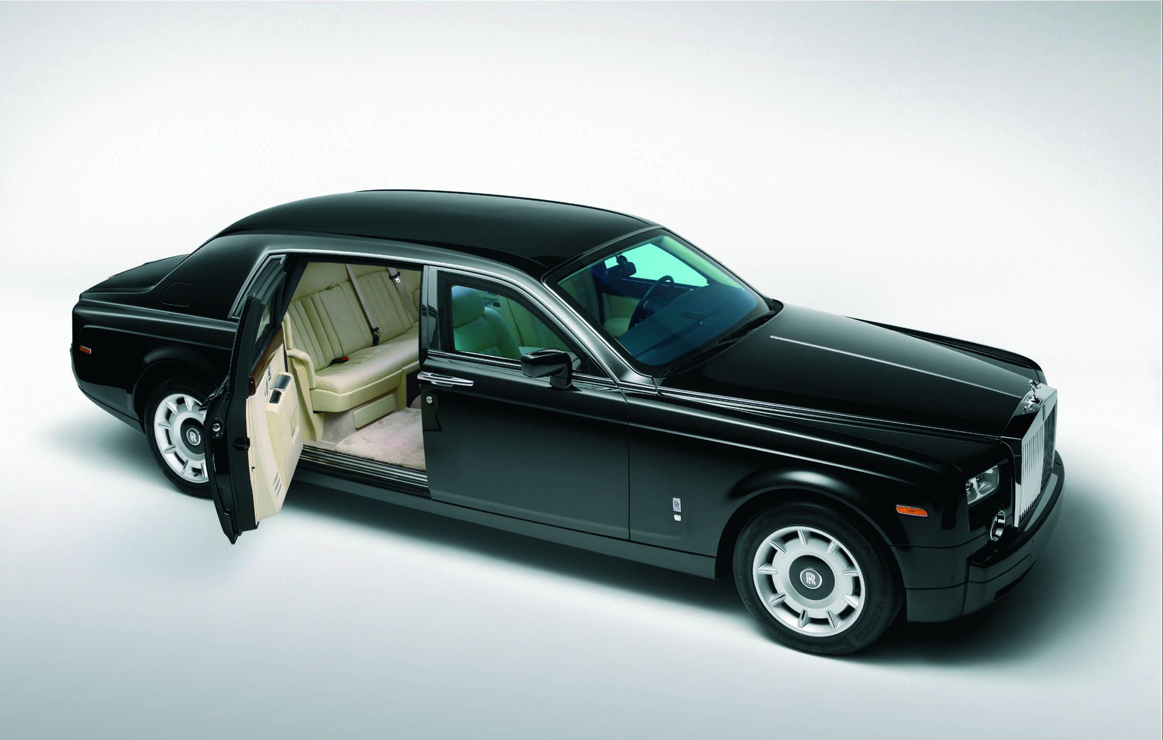 Rolls Royce Phantom бронированный