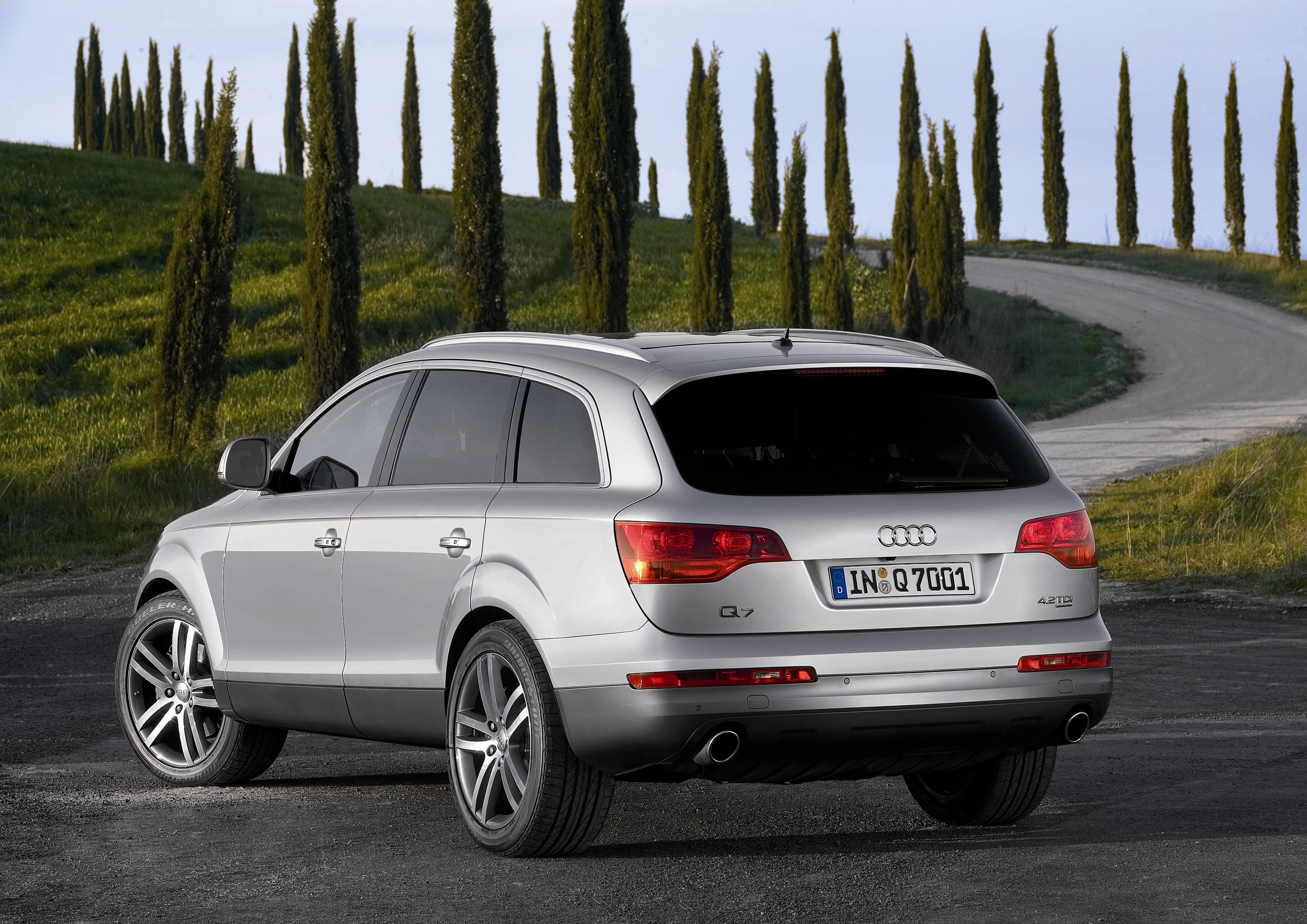 Купить ку 7 дизель. Audi q7. Ауди ку7 2008. Audi q7 2005. Audi q7 4.2 TDI.