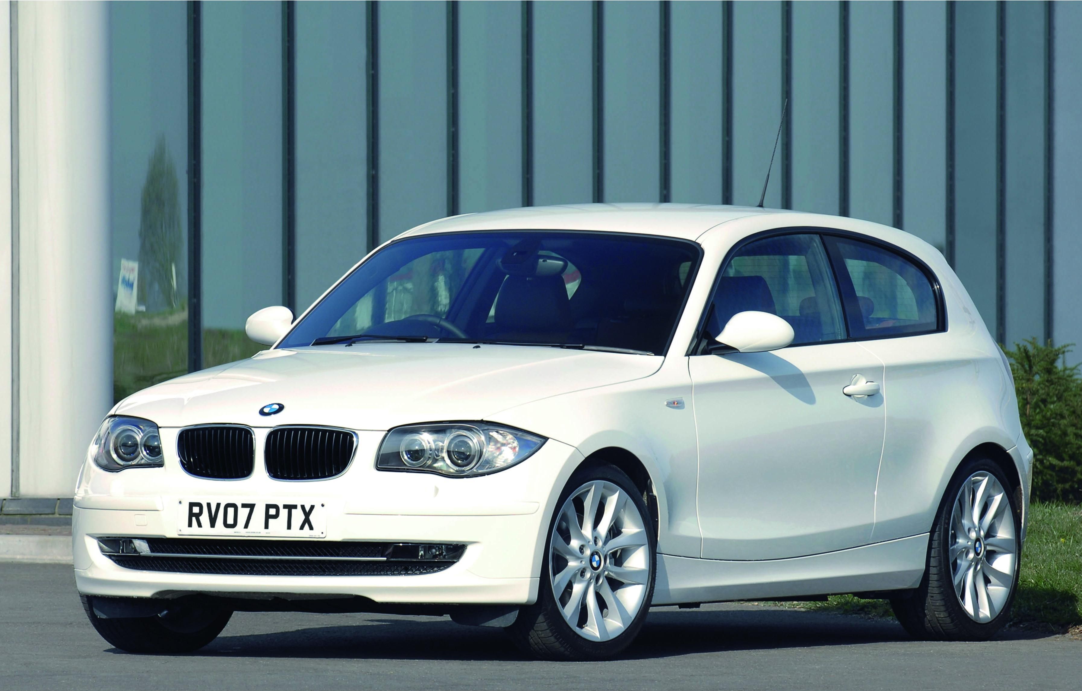 2007 BMW 1-series 3door and facelift