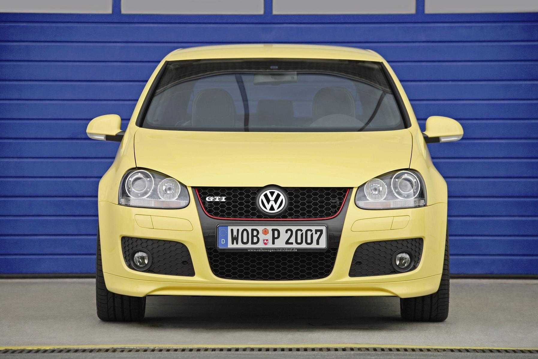 2008 Volkswagen Golf GTI Pirelli