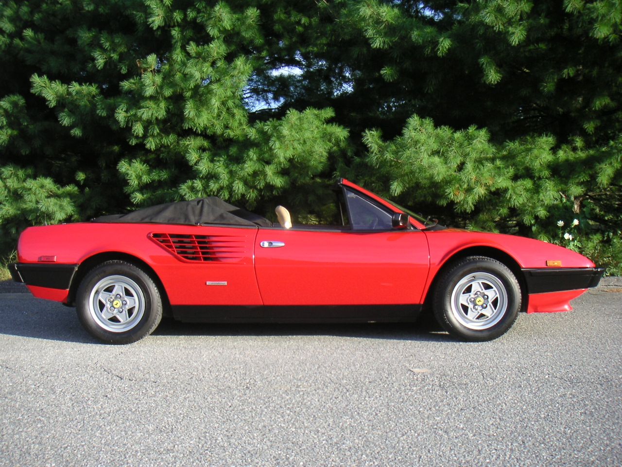 Ferrari Mondial