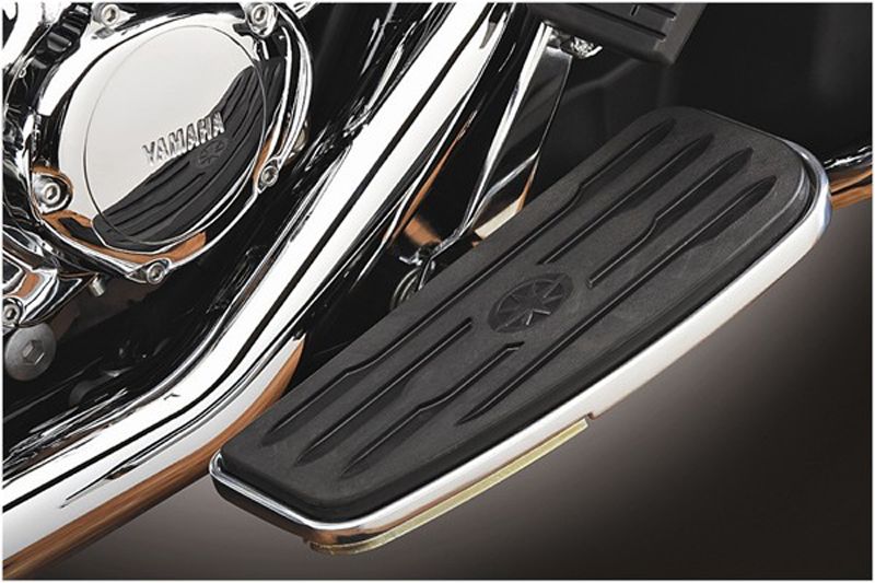  2008 Yamaha Royal Star Tour Deluxe Floorboard