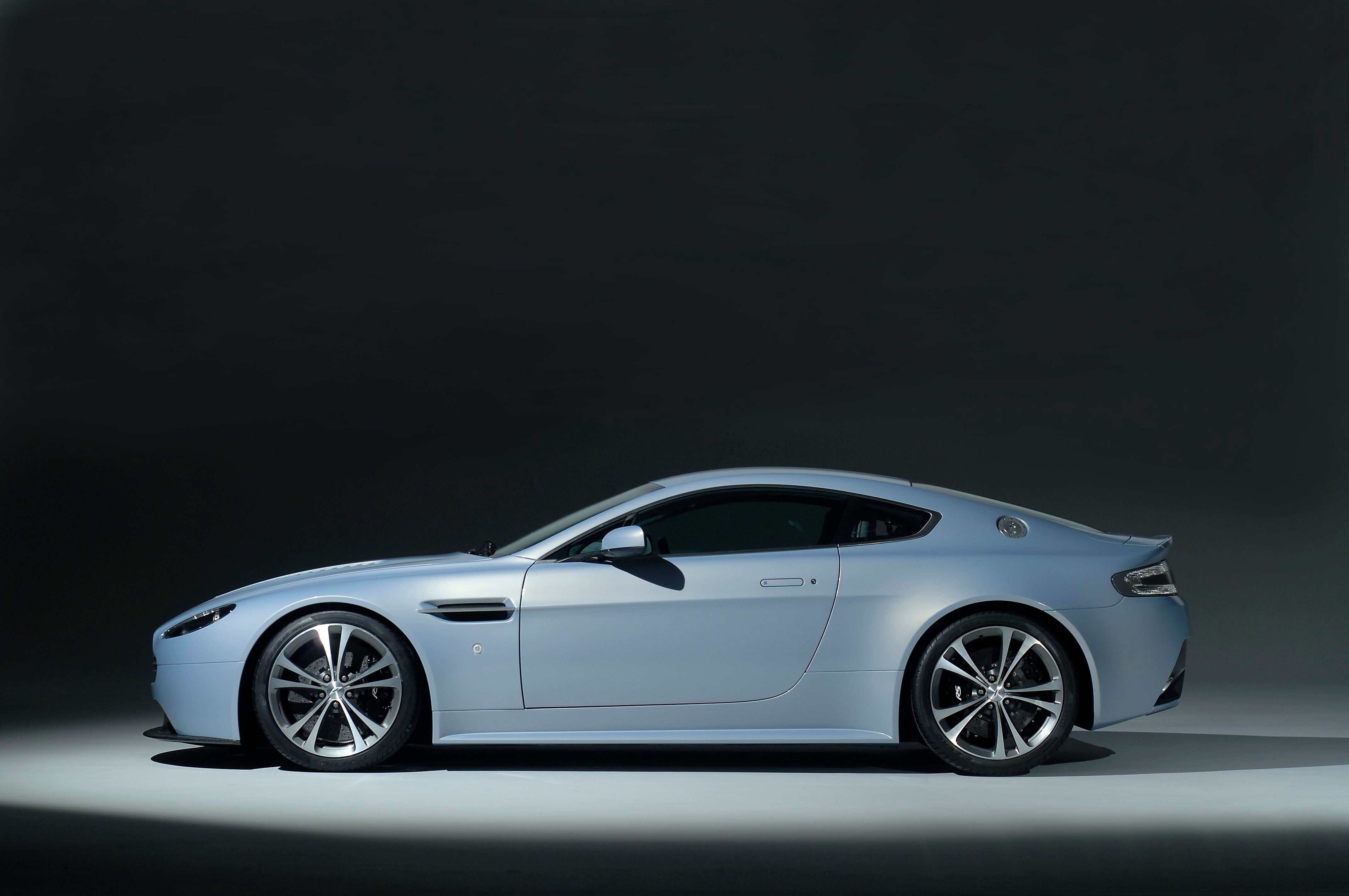 2008 Aston Martin V12 Vantage RS Concept