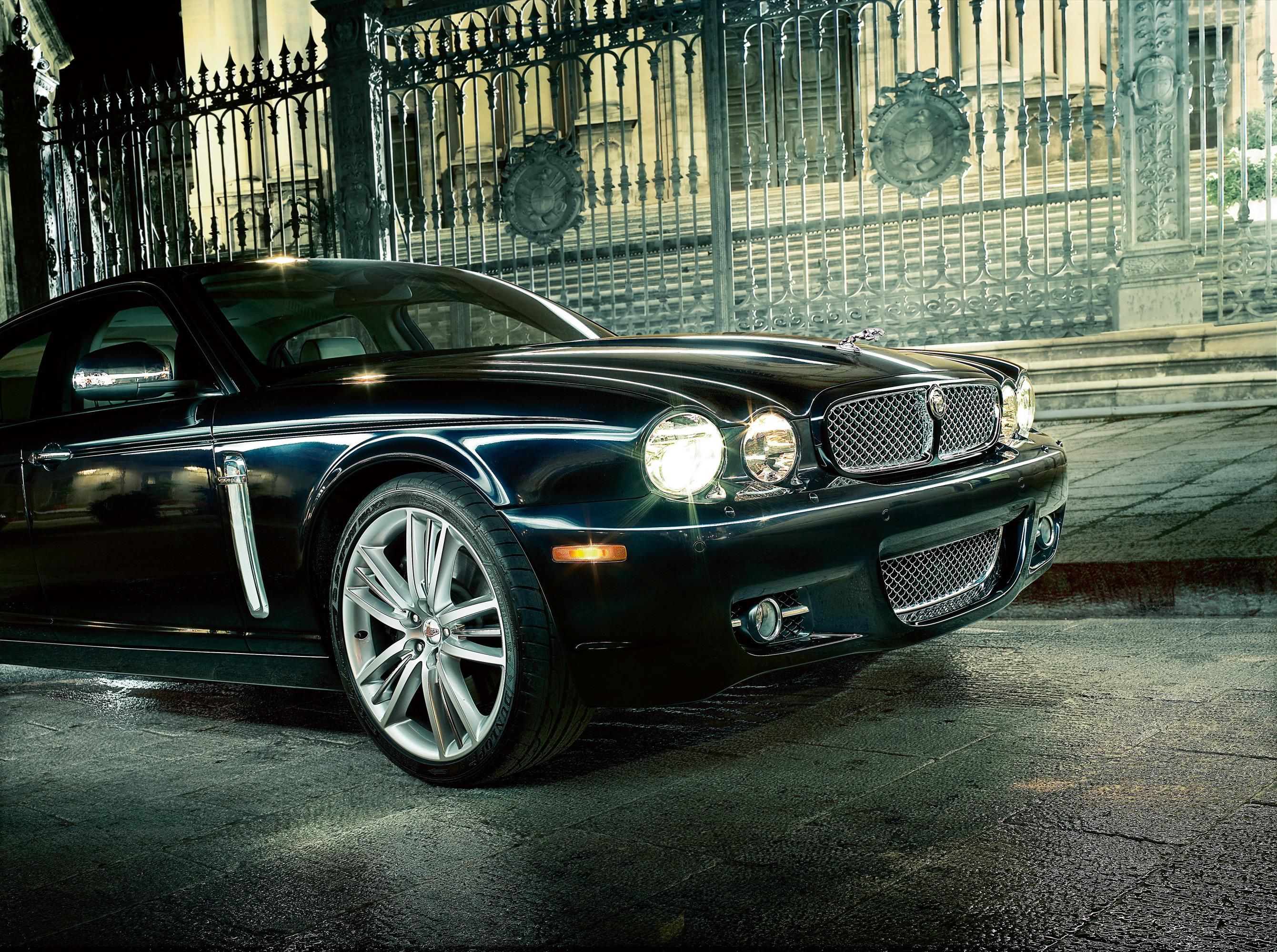 2009 Jaguar XJ Portfolio