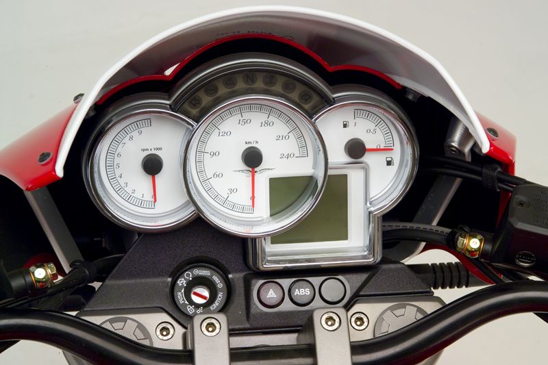  2009 Moto Guzzi Breva 1200 Sport Instruments