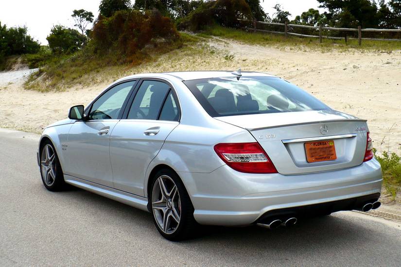Mercedes C63 AMG by Renntech