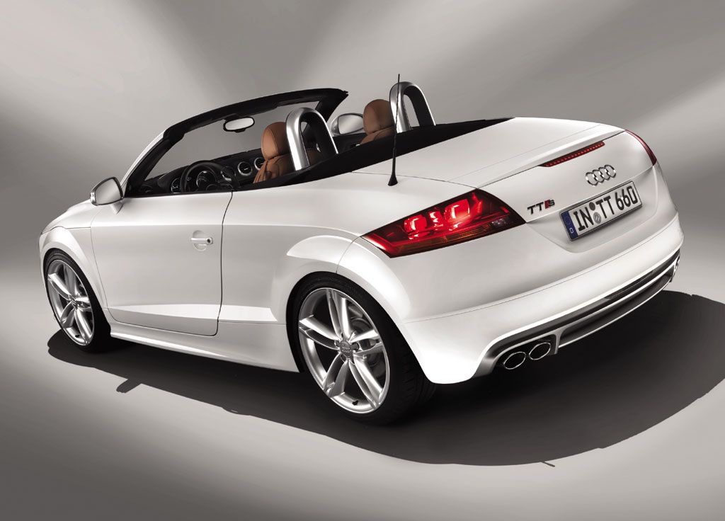 2009 Audi TTS Coupe and Roadster