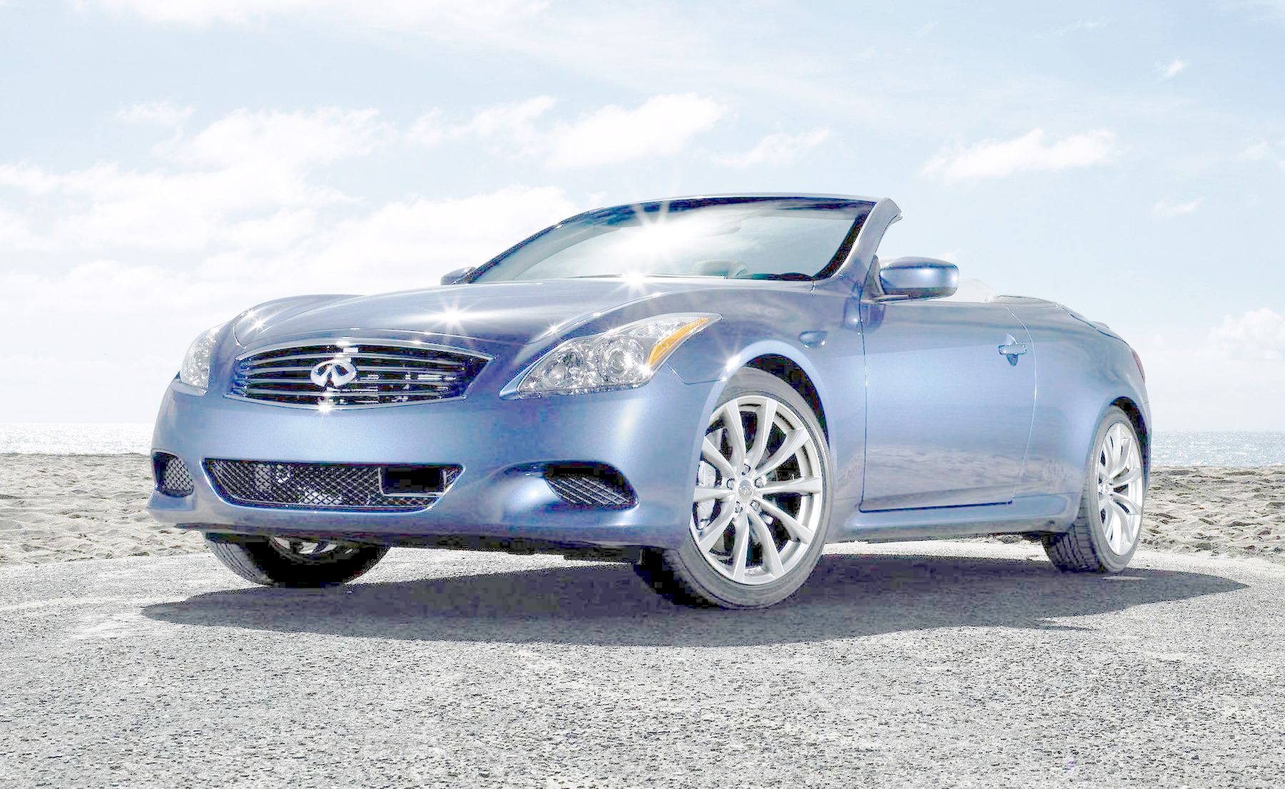 2009 - 2010 Infiniti G37 convertible