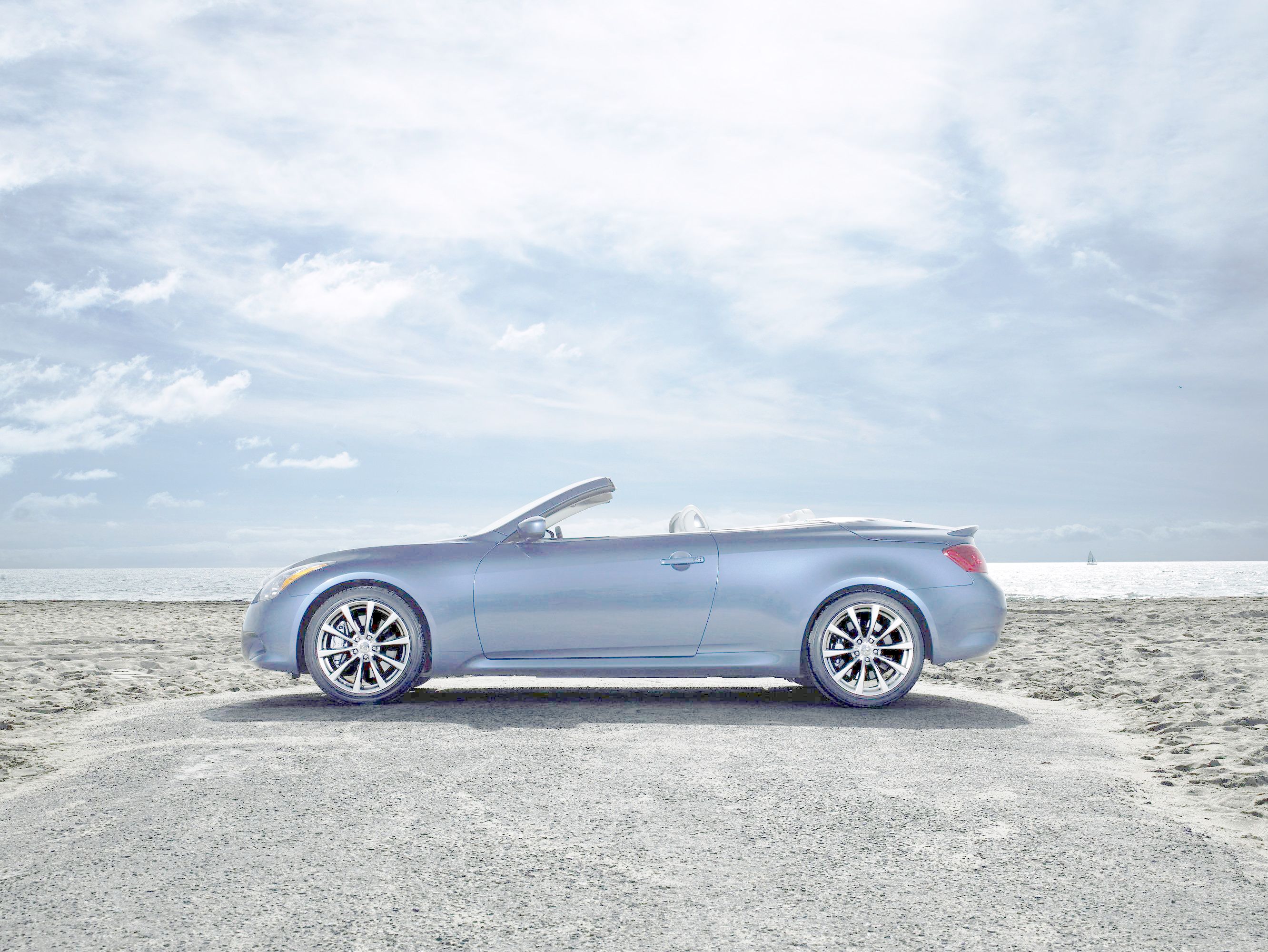 2009 - 2010 Infiniti G37 convertible