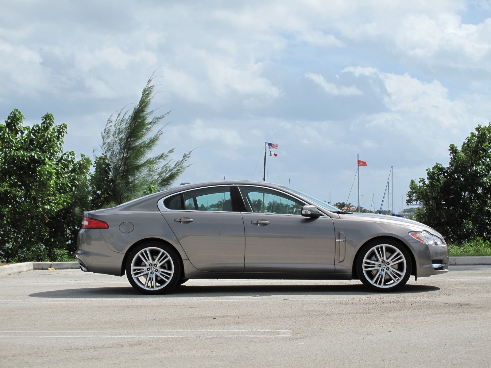 2009 Jaguar XF