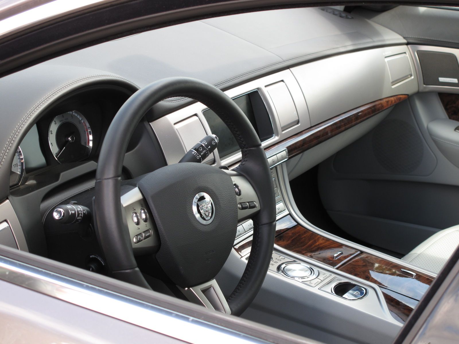 2009 Jaguar XF